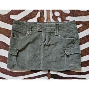 Nori Women Skirt Green Cotton Blend Straight Regular Fit Utility Cargo Mini